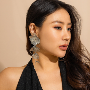 Y2K Ginkgo Leaf Tassel Earrings – Vintage Sweet & Cool Adjustable Statement Jewelry